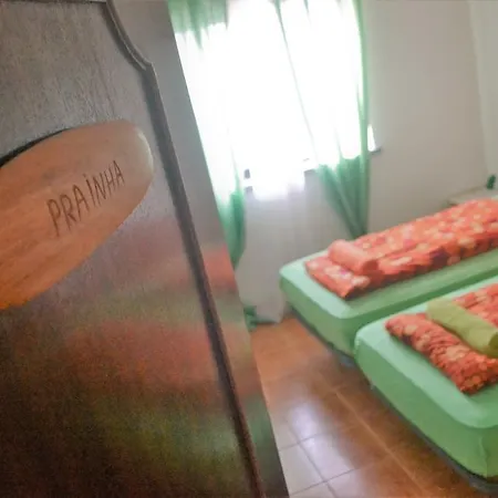 Hostel Surf House Peniche *