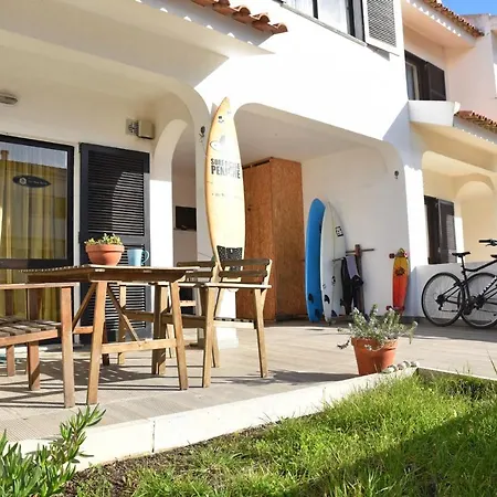 Hostel Surf House Peniche Baleal