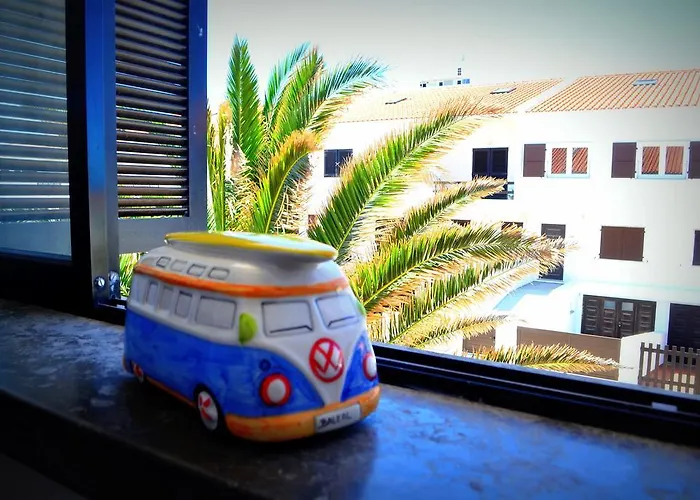 Surf House Peniche *