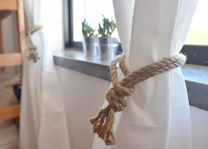 Surf House Peniche *